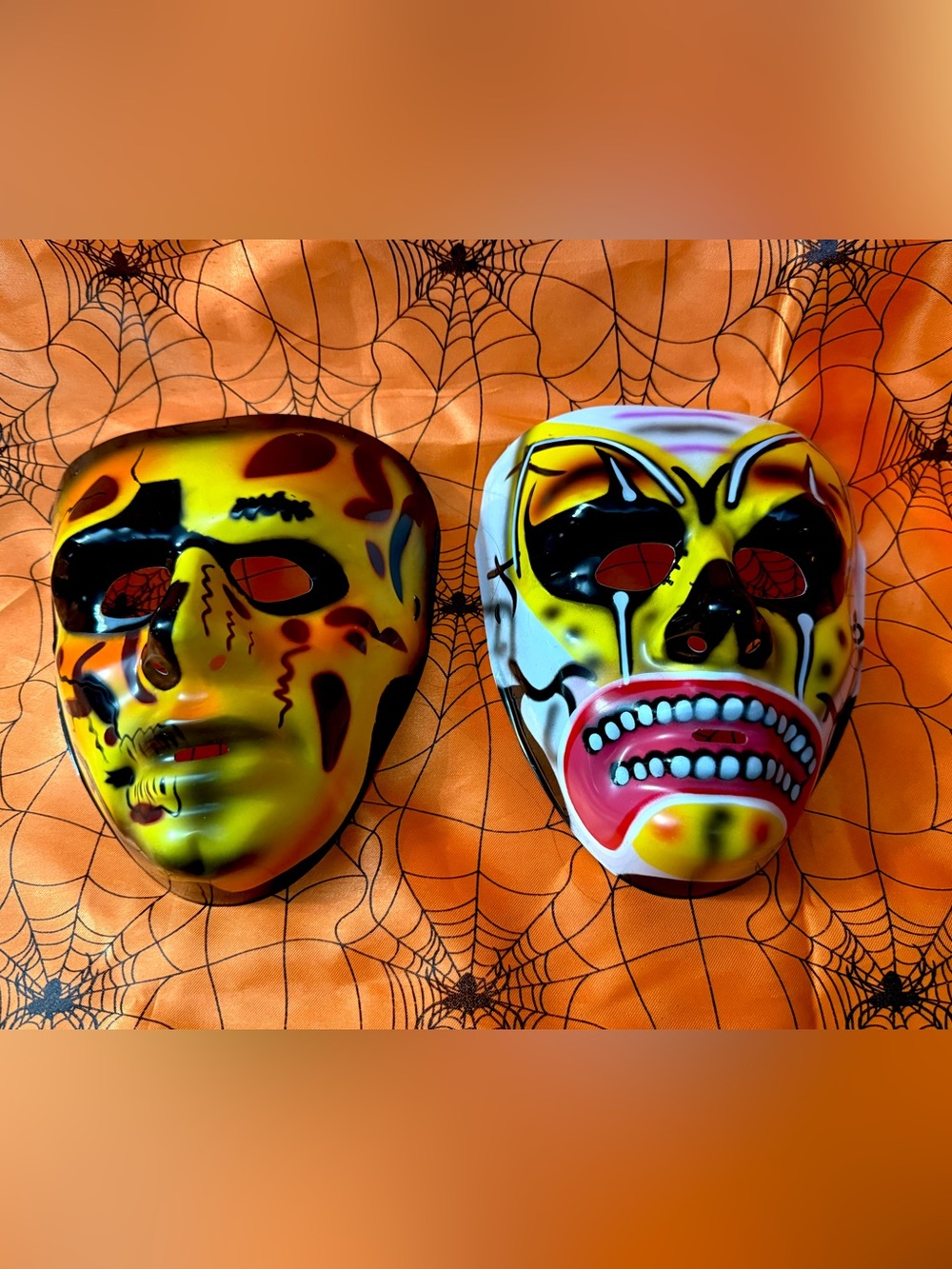 🔥2x GEMMY 2014 THIN PLASTIC SCARY HALLOWEEN MASKS HOLIDAY